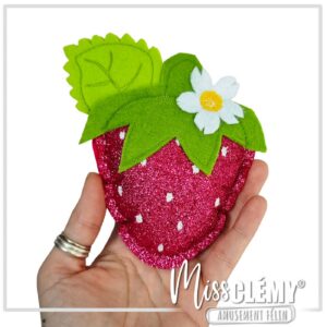 jouet pour chat en feutrine, fraise rose paillettée