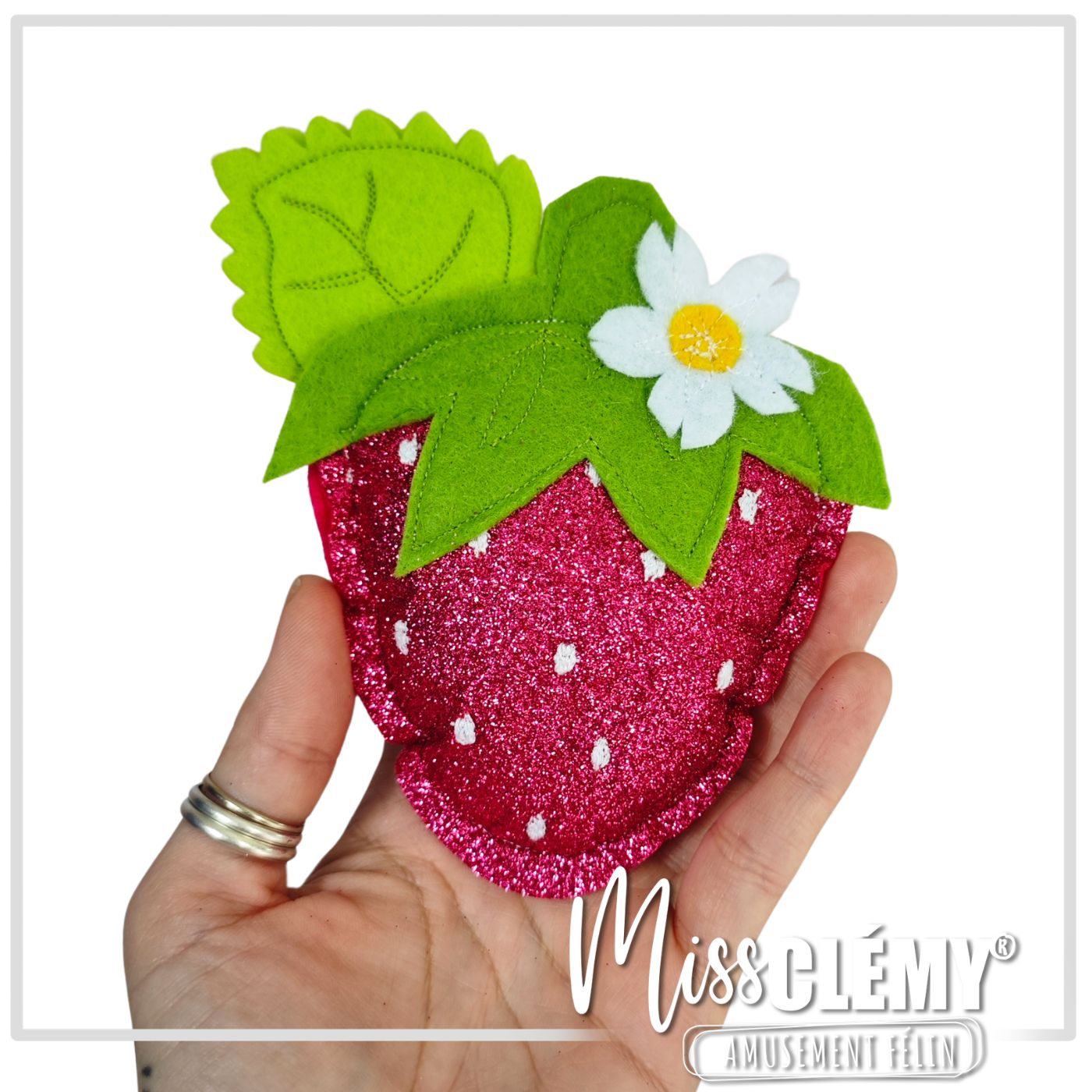 jouet pour chat en feutrine, fraise rose paillettée