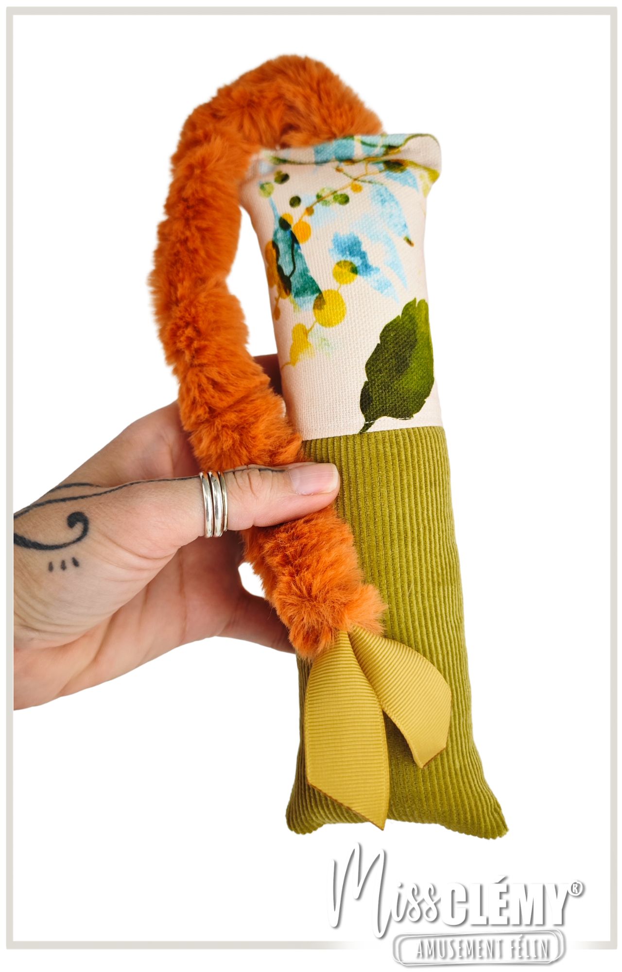 jouet pour chat stinky stick vert anis et longue queue orange
