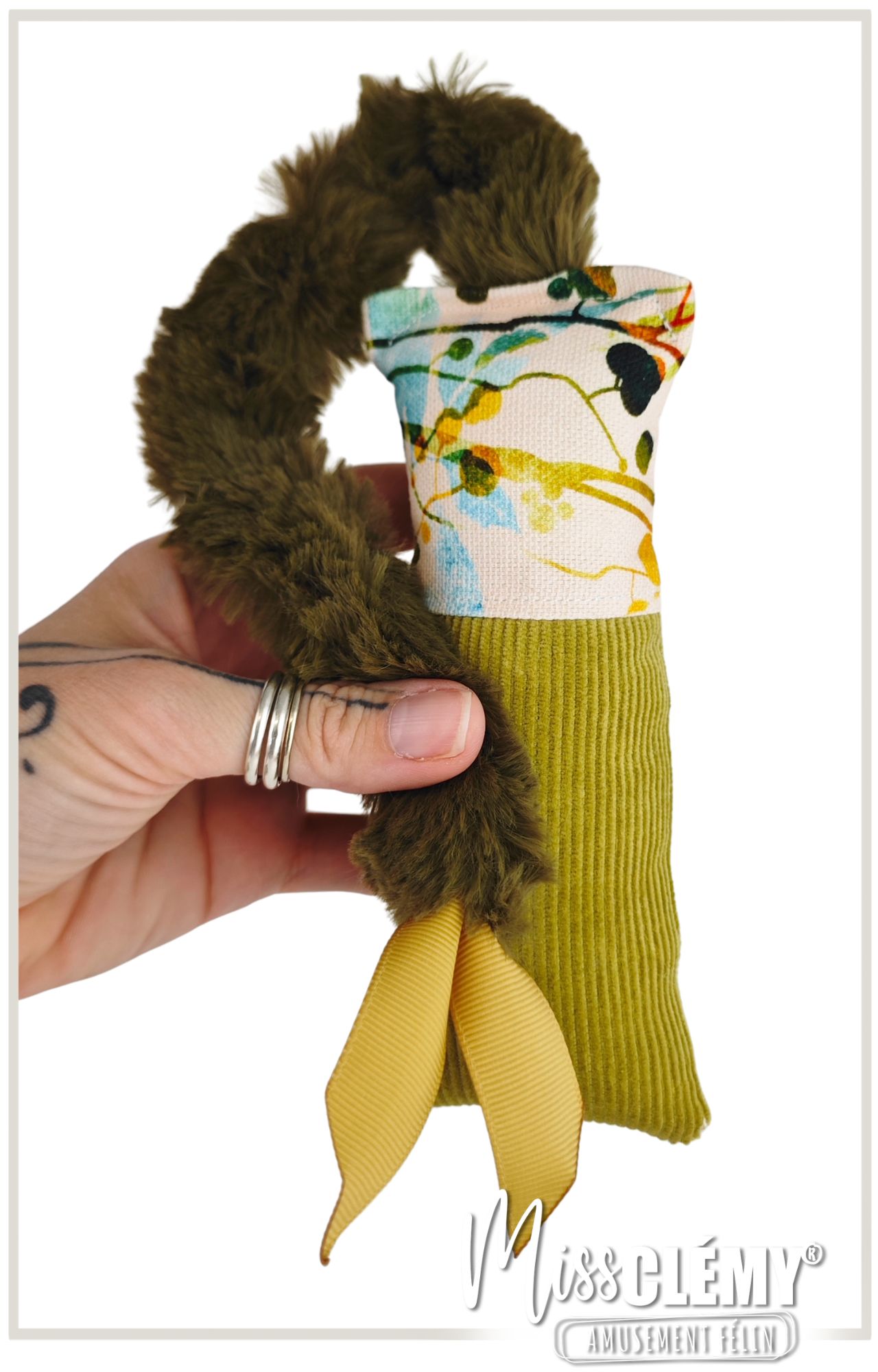 jouet pour chat stinky stick vert anis et longue queue