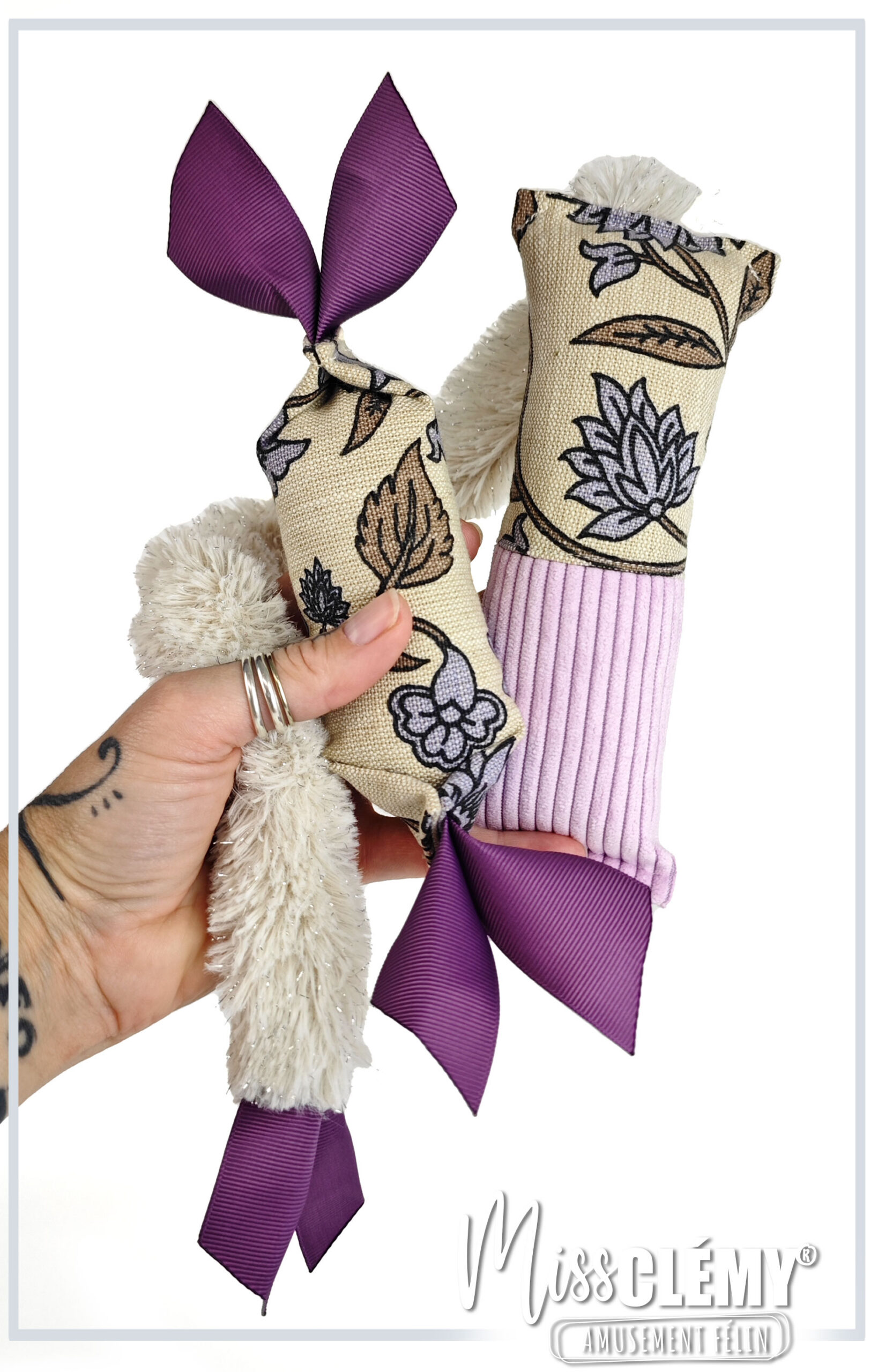 Jouet pour chat mauve et beige, ruban, peluche et velours