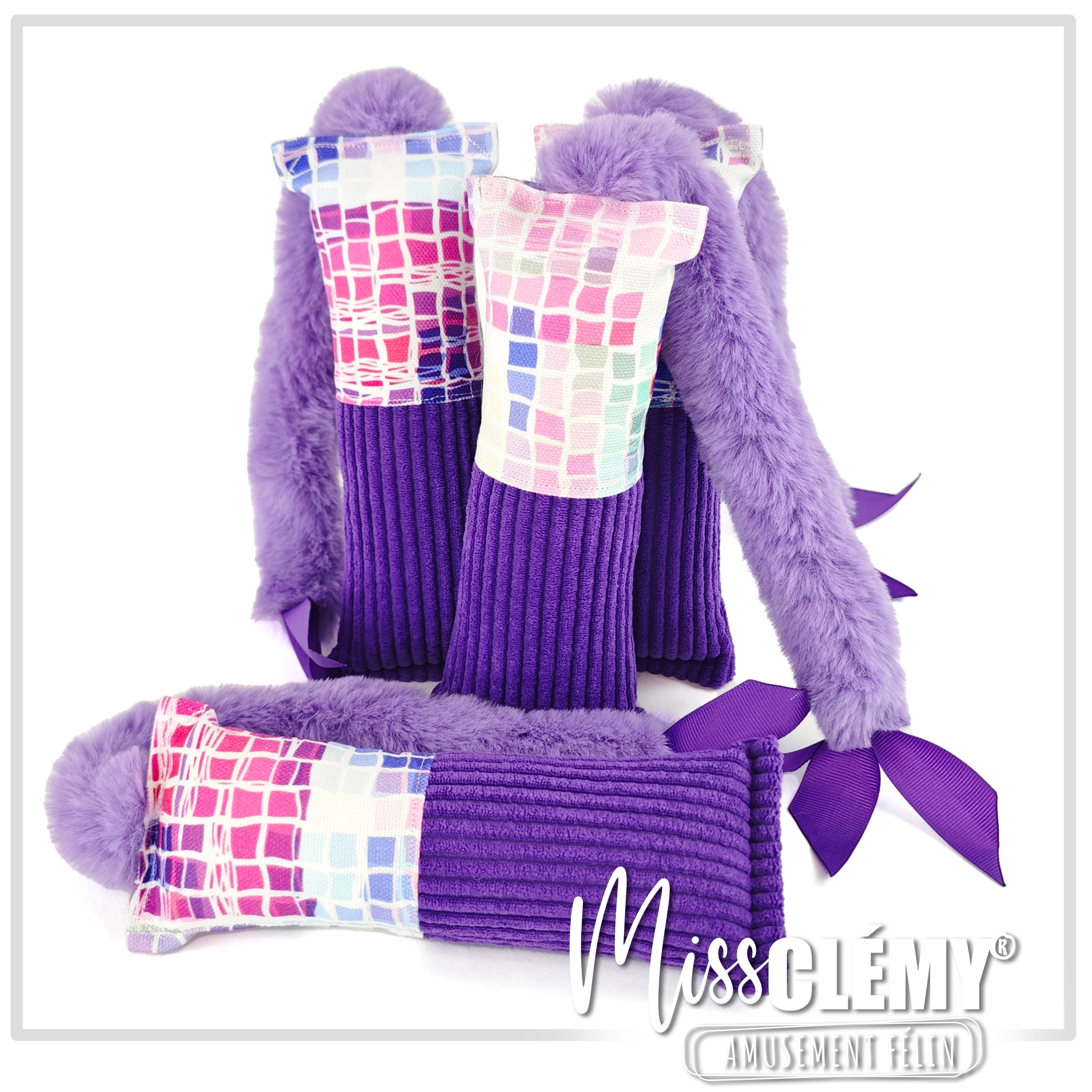 kickers boudin à frapper pour chat, mauve et violet avec queue en fourrure